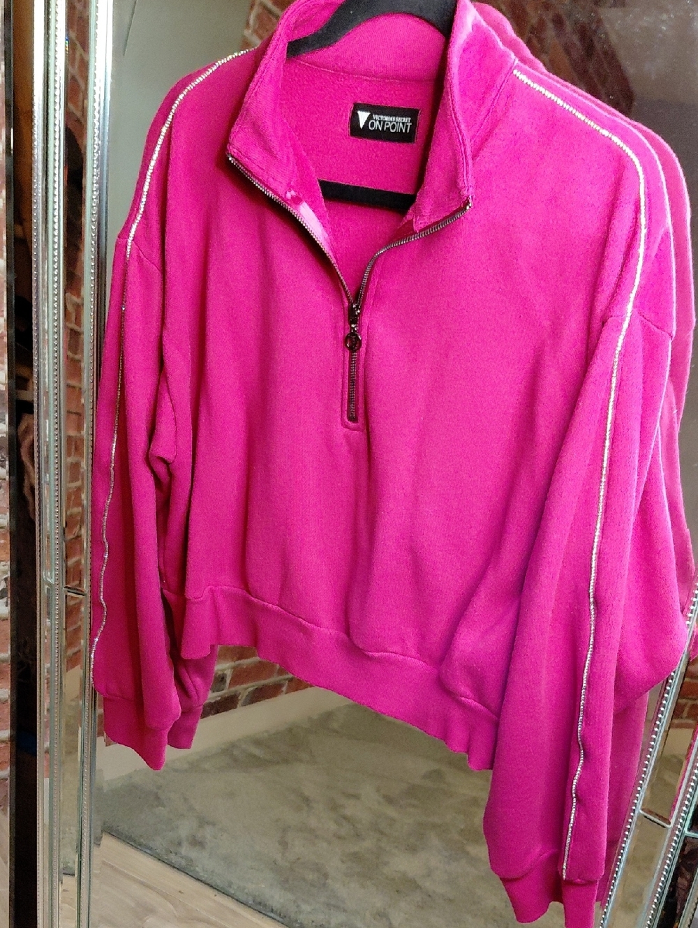 Victoria's Secret Dark Pink CROP TOP